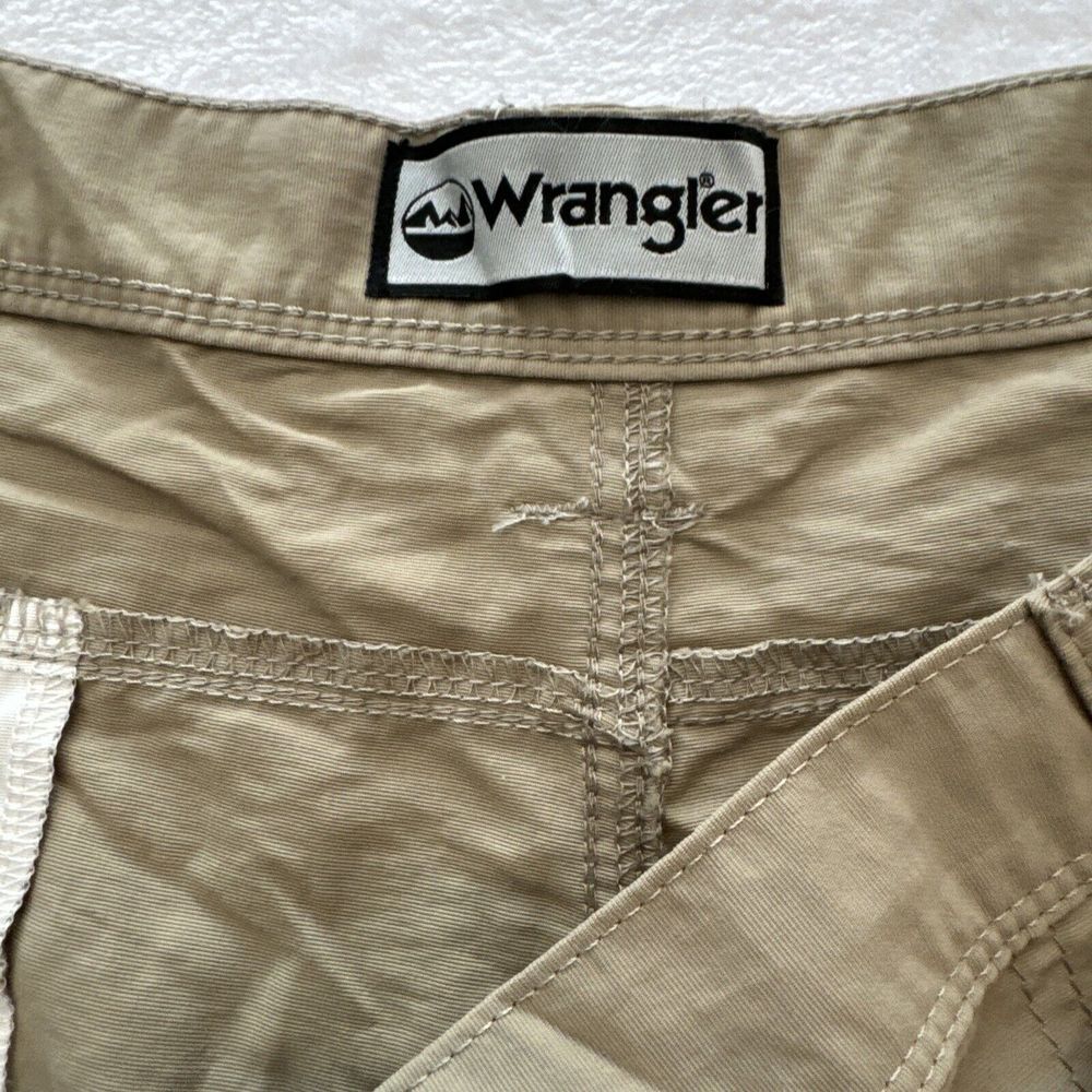 NEW Wrangler 46w TAN Performance Hybrid Mens Short 10" Inseam ~ FAST Shipping‎ - Picture 3 of 8
